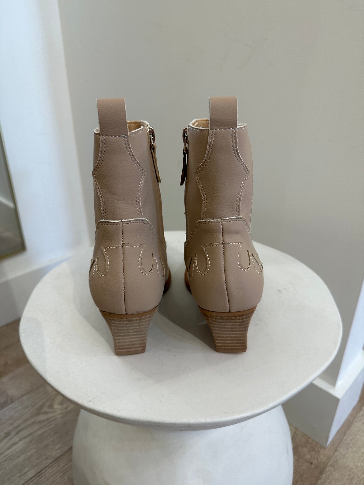 Jane Taupe & Creme Western Boot