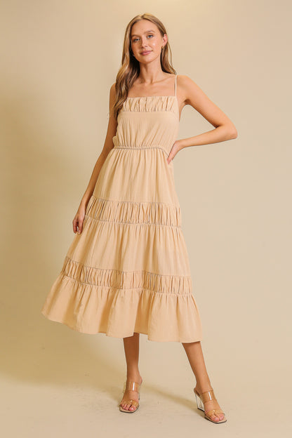 Ella Tan Flowy Tiered Midi Dress