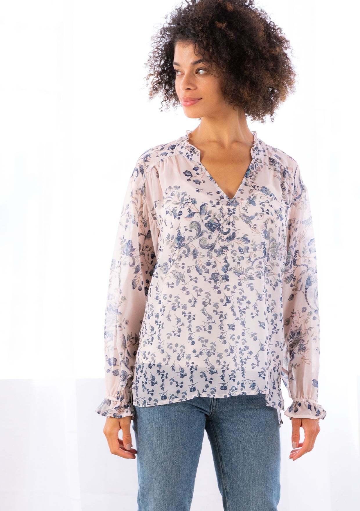 Sandy Floral Silk LS Blouse