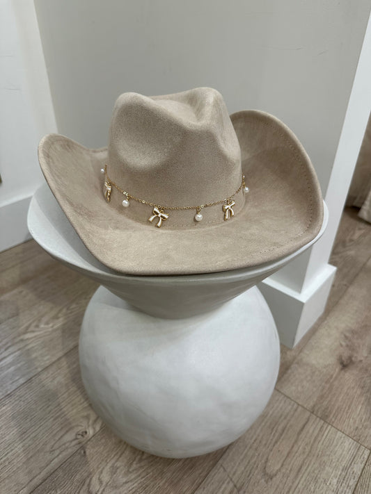 Lauren Beige Pearl & Bow Hat